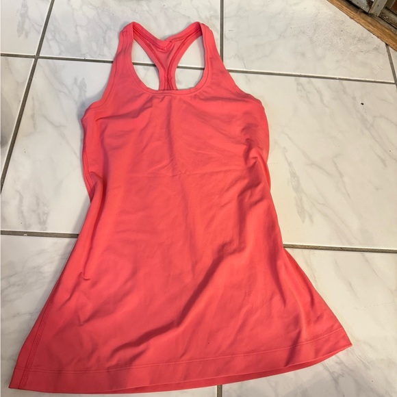 Lululemon tank - Picture 3 of 3